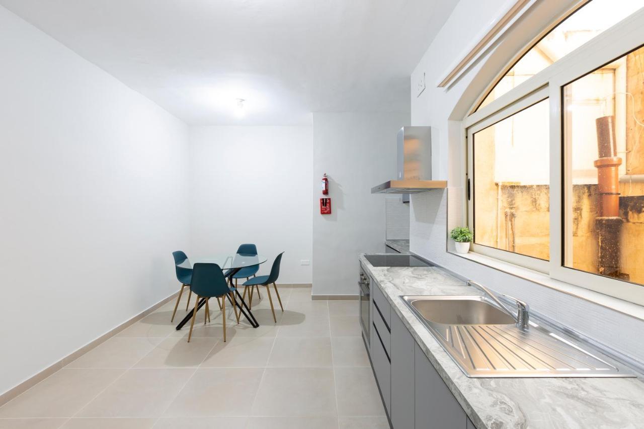 Sliema Central Apartment Just Minutes From The Beach By Jl Kültér fotó