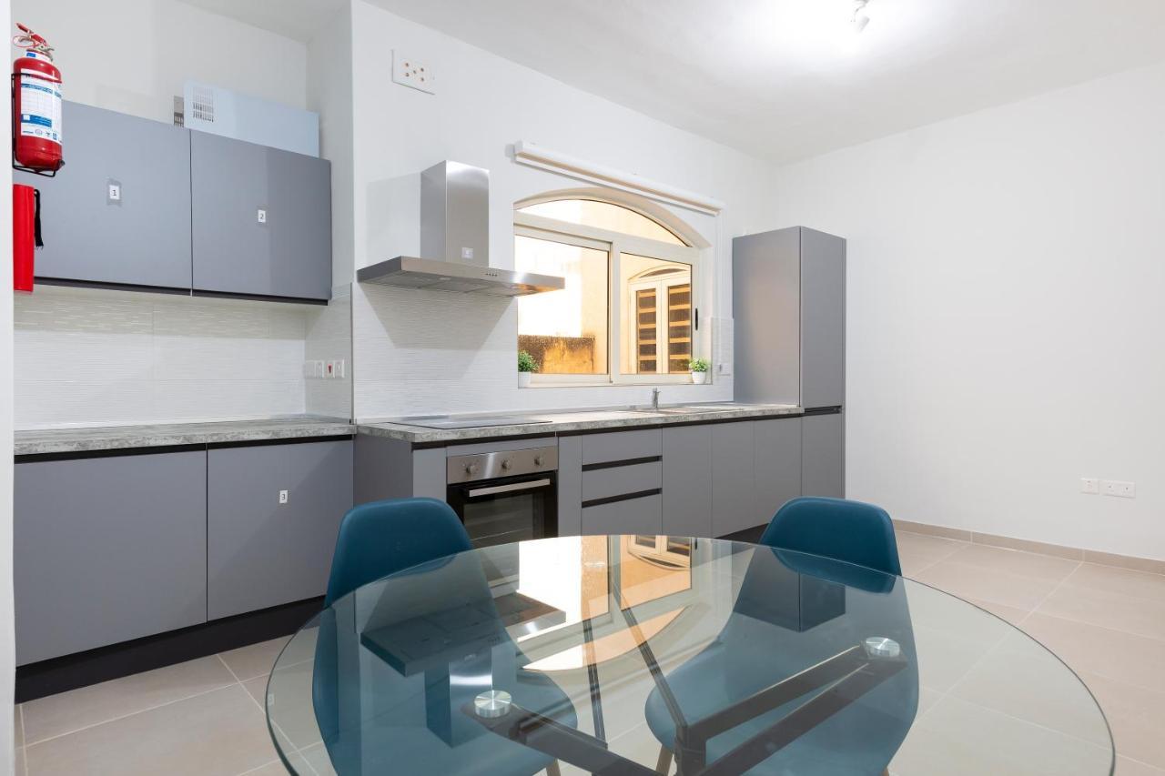 Sliema Central Apartment Just Minutes From The Beach By Jl Kültér fotó